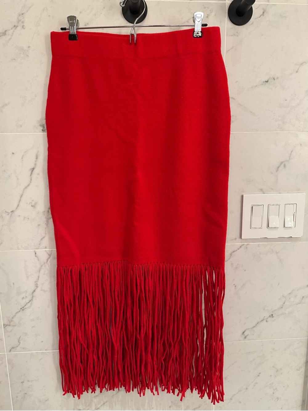 NWT, Never worn Ann Taylor Red Fringe Sweater Skirt, Size M